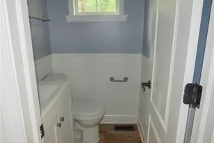 811 Parkside Ave, Pittsburgh, PA 15228 - Photo 11