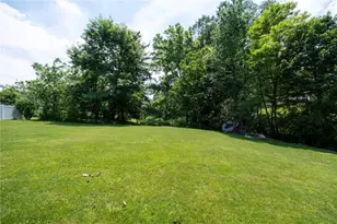 701 Pinchot St, Franklin Township, PA 16117 - Photo 9