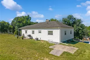 1221 Clay Pike, North Huntingdon, PA 15642 - Photo 31