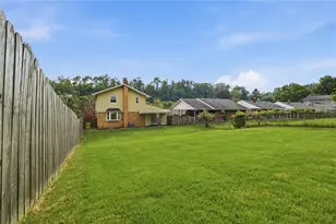 110 Dunbar Dr, Wilkins Township, PA 15235 - Photo 23