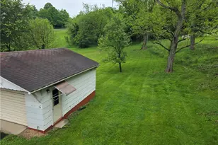 123 Broadlawn Dr, Elizabeth Twp/Boro, PA 15037 - Photo 39