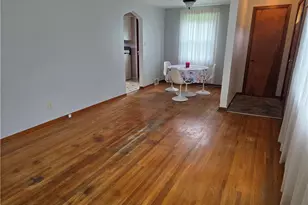 123 Broadlawn Dr, Elizabeth Twp/Boro, PA 15037 - Photo 5