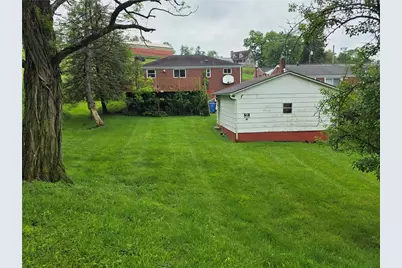 123 Broadlawn Dr, Elizabeth Twp/Boro, PA 15037 - Photo 37