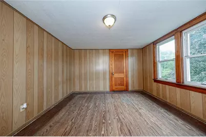 412 Old Zelienople Rd, Franklin Township, PA 16117 - Photo 21