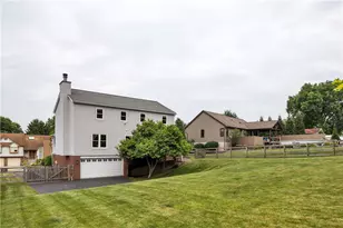 3 Sarah Ct, Penn Twp, PA 15642 - Photo 3
