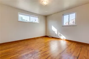 631 Charlotte Dr, Pittsburgh, PA 15236 - Photo 17