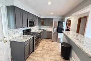 2972 Ruthwood Ave, Pittsburgh, PA 15227 - Photo 9