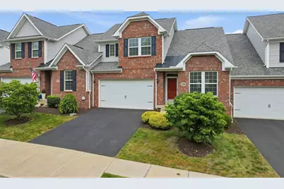 306 Trafalgar Sq, Cranberry Township, PA 16066 - Photo 3