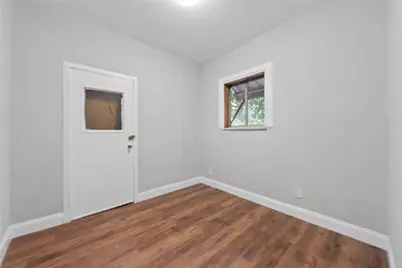 203 W Burgess Street, Pittsburgh, PA 15214 - Photo 15
