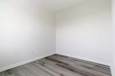309 Arden Dr, Lancaster Township, PA 16037 - Photo 15