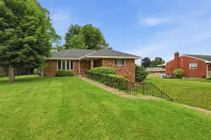 16 Robin Rd, Robinson Twp, PA 15136 - Photo 3