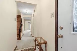 2828 Bingham Dr, Pittsburgh, PA 15241 - Photo 5