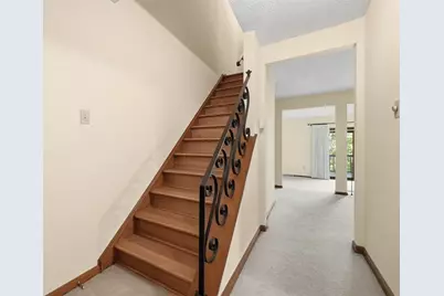 2828 Bingham Dr, Pittsburgh, PA 15241 - Photo 7