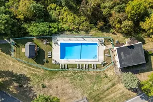 2828 Bingham Dr, Pittsburgh, PA 15241 - Photo 37