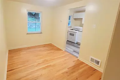 1152 Woodbine St, Pittsburgh, PA 15201 - Photo 9