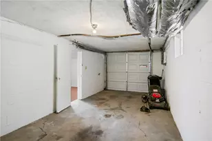 4311 Glen Lytle Rd, Pittsburgh, PA 15217 - Photo 25