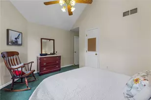 306 Hillcrest Dr, Cranberry Township, PA 16066 - Photo 23
