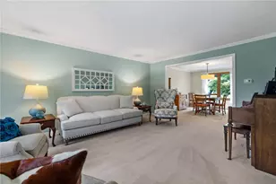 306 Hillcrest Dr, Cranberry Township, PA 16066 - Photo 5