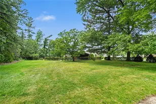 906 Bridge Ave, Hempfield Township, PA 15601 - Photo 27