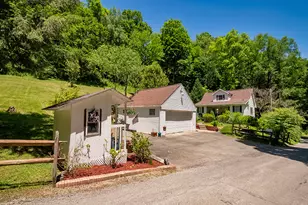 2951 Phillips Dr, Lower Burrell, PA 15068 - Photo 7