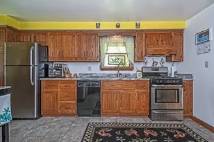 2951 Phillips Dr, Lower Burrell, PA 15068 - Photo 21
