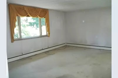 121 Hillcrest Dr, Daugherty Township, PA 15066 - Photo 5