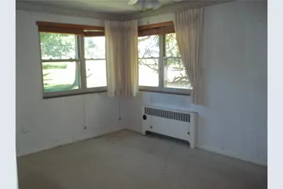 121 Hillcrest Dr, Daugherty Township, PA 15066 - Photo 13