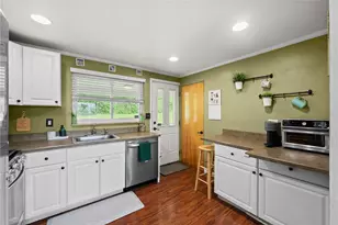 1431 Overdale Dr, West Homestead, PA 15120 - Photo 13