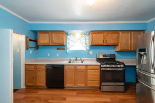 917 Tyndall St, Pittsburgh, PA 15204 - Photo 9
