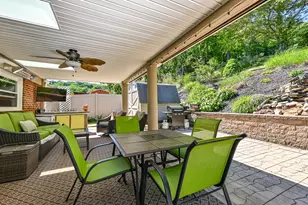 108 Longmount Dr, Ross Twp, PA 15214 - Photo 27