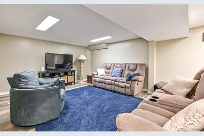 108 Longmount Drive, Ross Twp, PA 15214 - Photo 17
