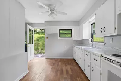 216 Magill Road, Zelienople, PA 16063 - Photo 7