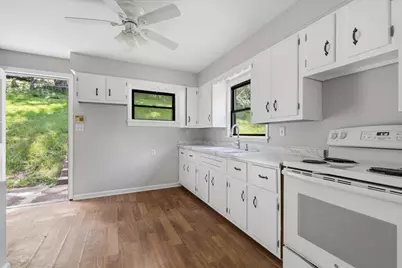 216 Magill Road, Zelienople, PA 16063 - Photo 5