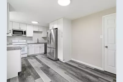 5255 Elmwood Dr, Pittsburgh, PA 15227 - Photo 13