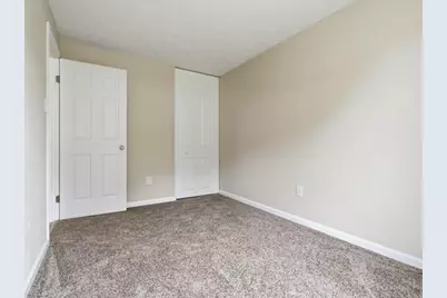 5255 Elmwood Dr, Pittsburgh, PA 15227 - Photo 19