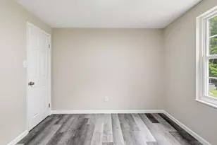 5255 Elmwood Dr, Pittsburgh, PA 15227 - Photo 13