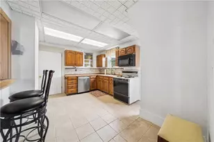 601 Walnut St, Latrobe, PA 15650 - Photo 11