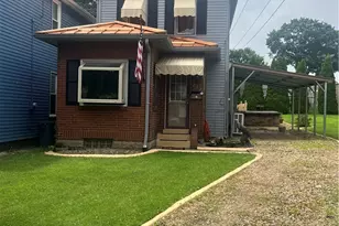 223 Hoeveler, Springdale Boro, PA 15144 - Photo 3