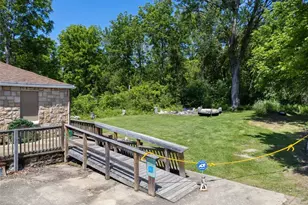 1065 University Dr, Connellsville, PA 15425 - Photo 9