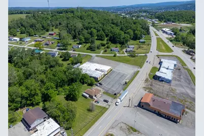 1065 University Dr, Connellsville, PA 15425 - Photo 7