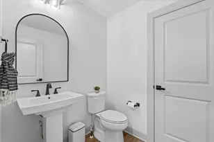 127 Abigail Dr, Adams Township, PA 16046 - Photo 17