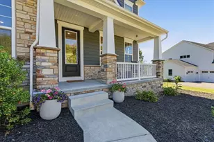 127 Abigail Dr, Adams Township, PA 16046 - Photo 3