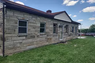 1035 Ohio St, Jeannette, PA 15644 - Photo 11