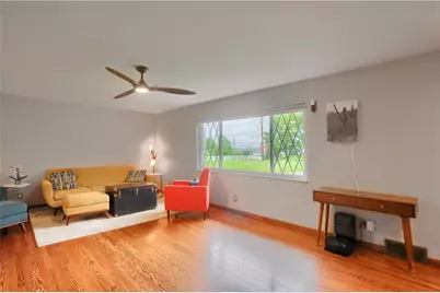 9198 Foxhunt Rd, Pittsburgh, PA 15237 - Photo 5