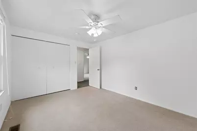 200 Duquesne, Pittsburgh, PA 15068 - Photo 21