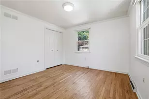 303 Cornwall Dr, Pittsburgh, PA 15238 - Photo 35