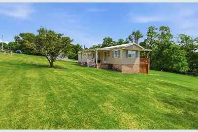 128 Roskovich, Belle Vernon, PA 15012 - Photo 1