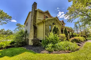 1413 Colony Dr, Hempfield Township, PA 15601 - Photo 17