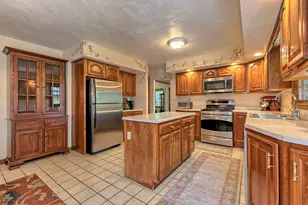 1413 Colony Dr, Hempfield Township, PA 15601 - Photo 29