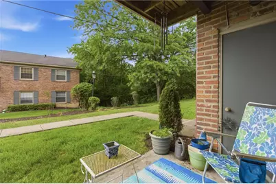 920 Margarite Dr #J, Scott Township, PA 15216 - Photo 21
